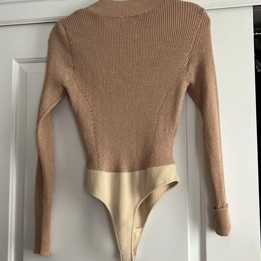 Sz M free people metallic sparkly body suit gold